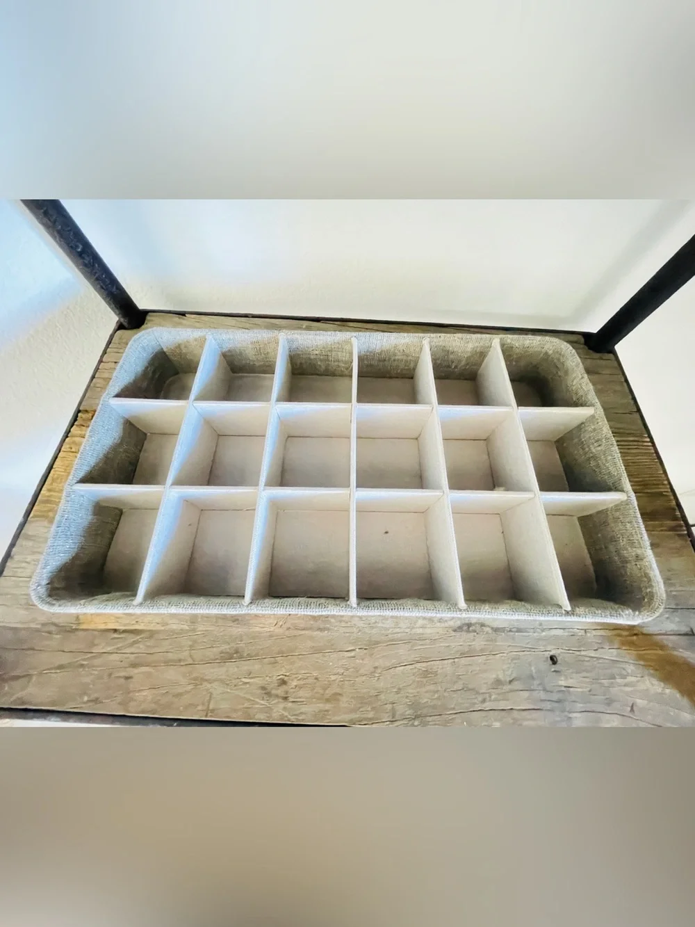 New 18 Section Jewelry Tray Organizer Beige Jewelry Storage Box Case 16x9
